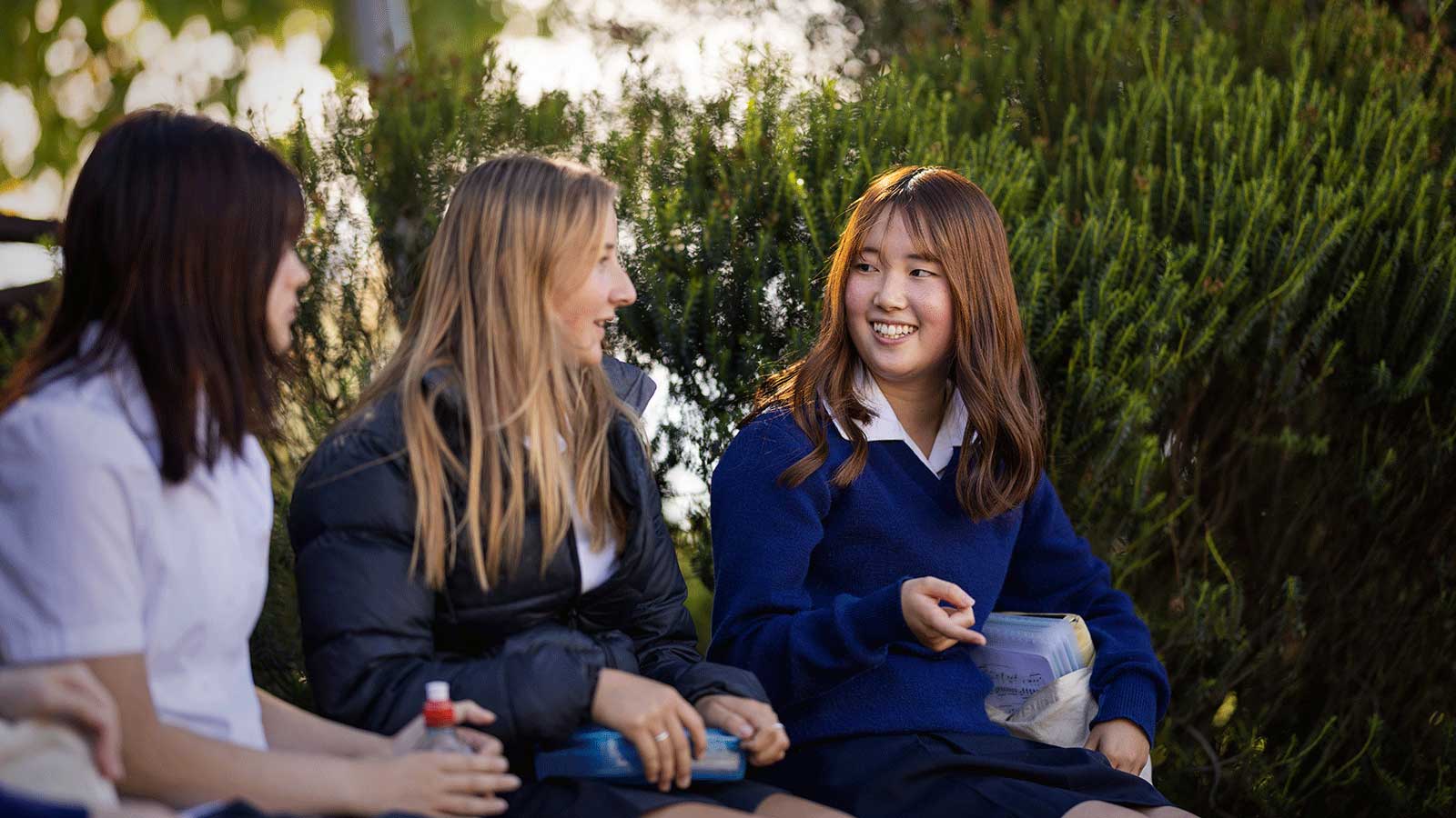 New-Zealand-Student-friends